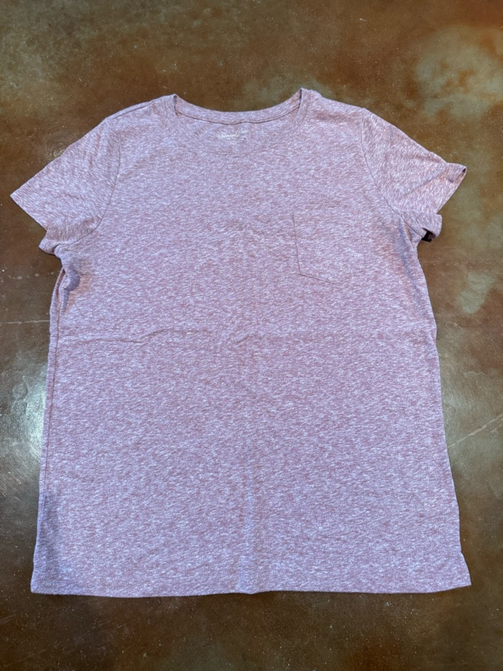 Heathered Pink/Red Short Sleeve Tee Women’s Medium Universal Thread